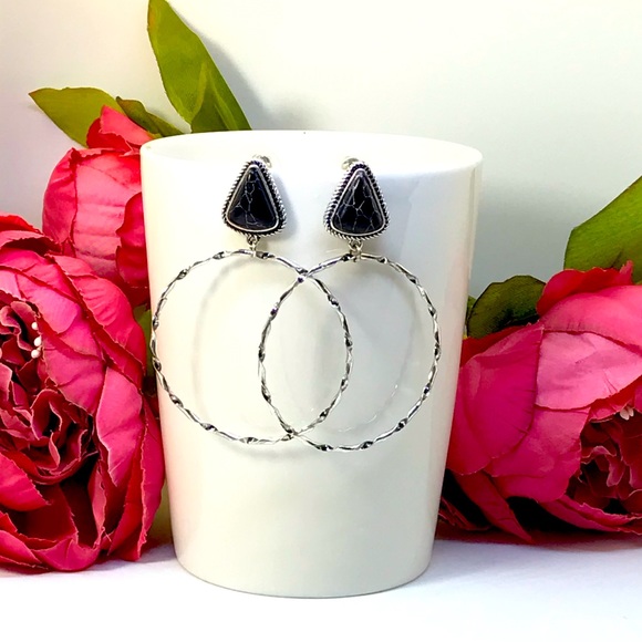 NWT Earrings Silver Rope Southwestern Hoops Black Triangle Rodeo - Picture 1 of 2